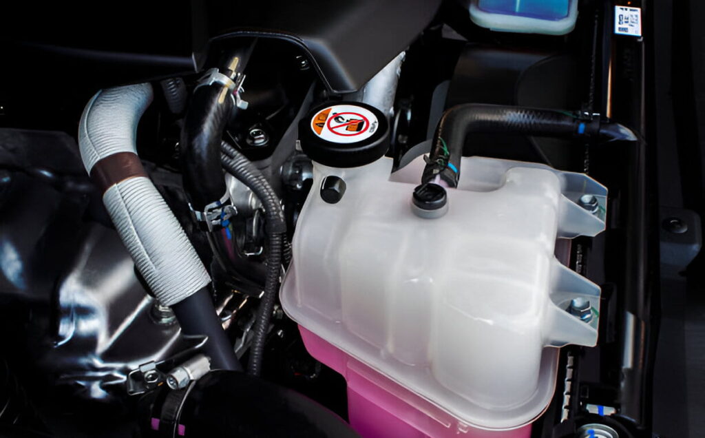 Antifreeze and Radiator Coolant in UAE - okeanos-uae.com - 2025 Radiator Coolant in uae